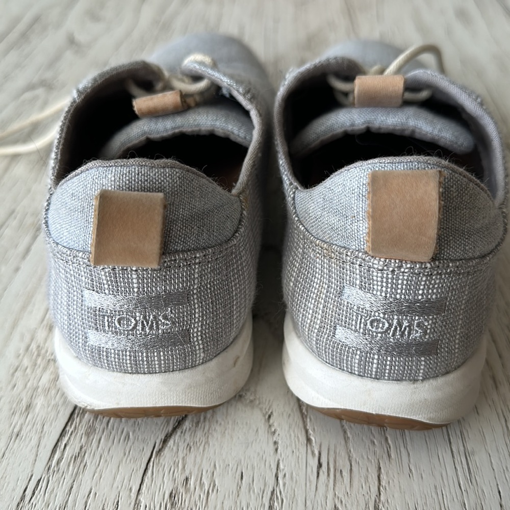 Toms. - Picture 2 of 5